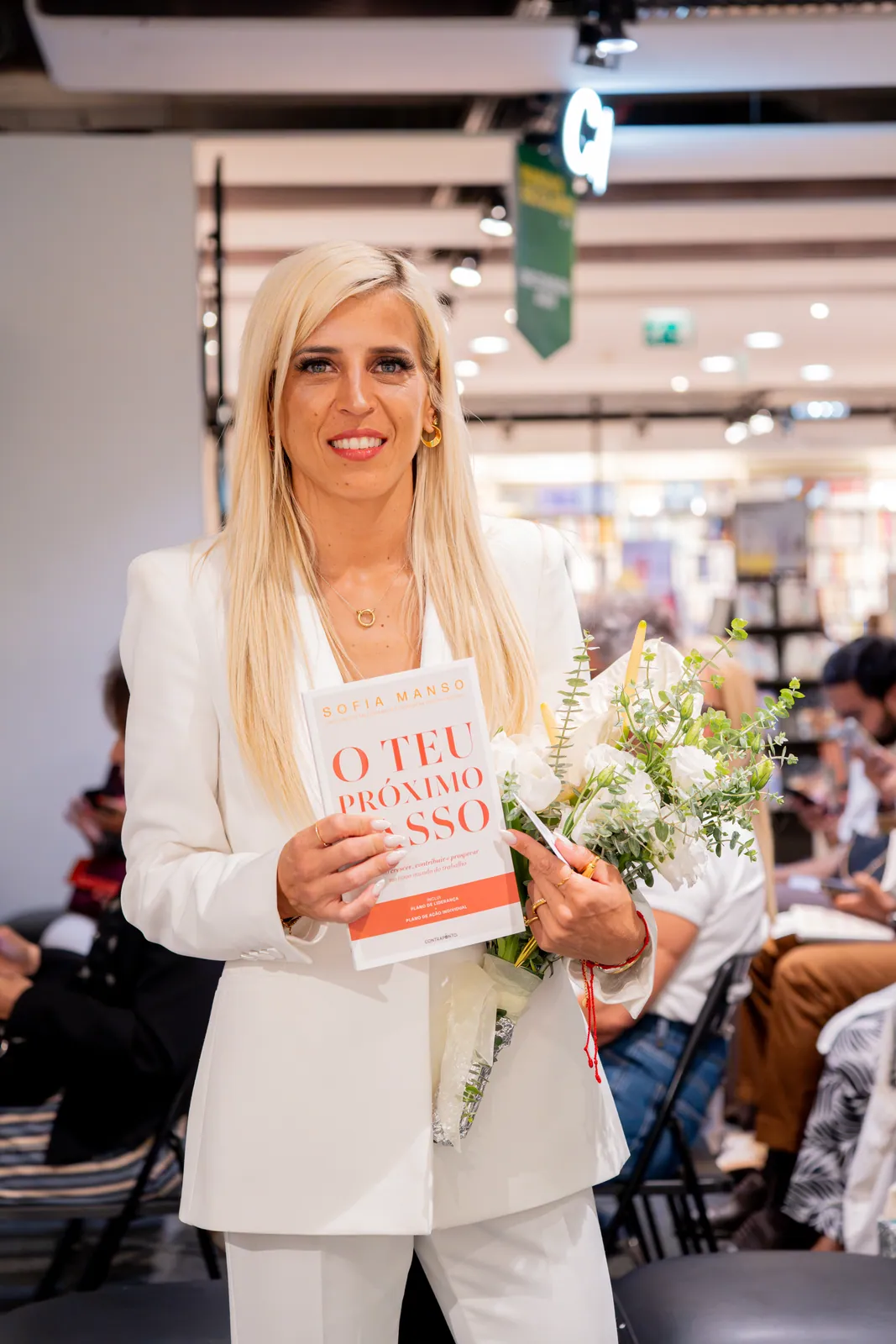 Sofia Manso no lançamento do livro