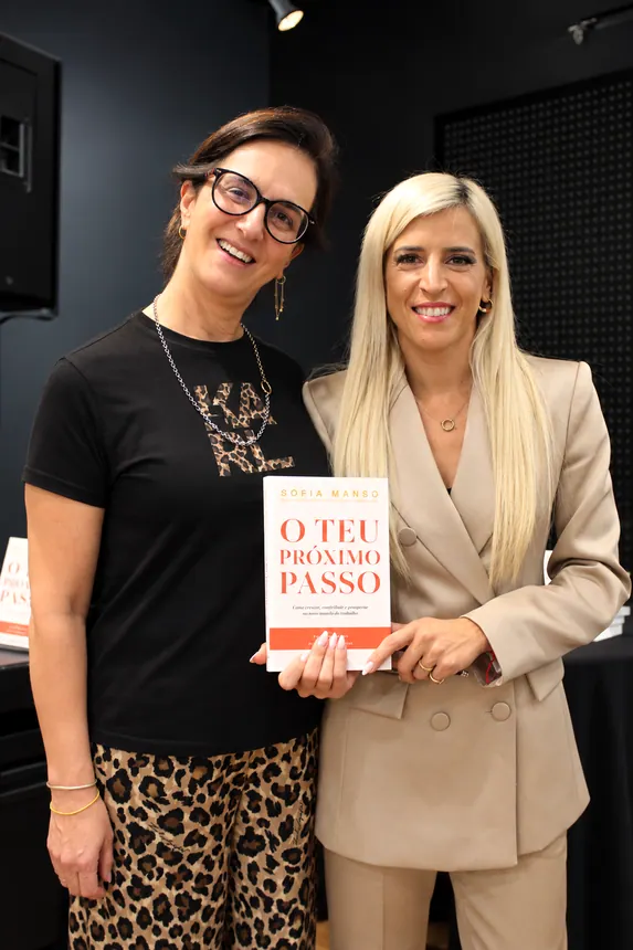Fotografia da apresentação do livro O Teu Próximo Passo no Porto