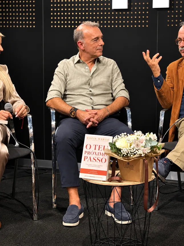 Fotografia da apresentação do livro O Teu Próximo Passo no Porto