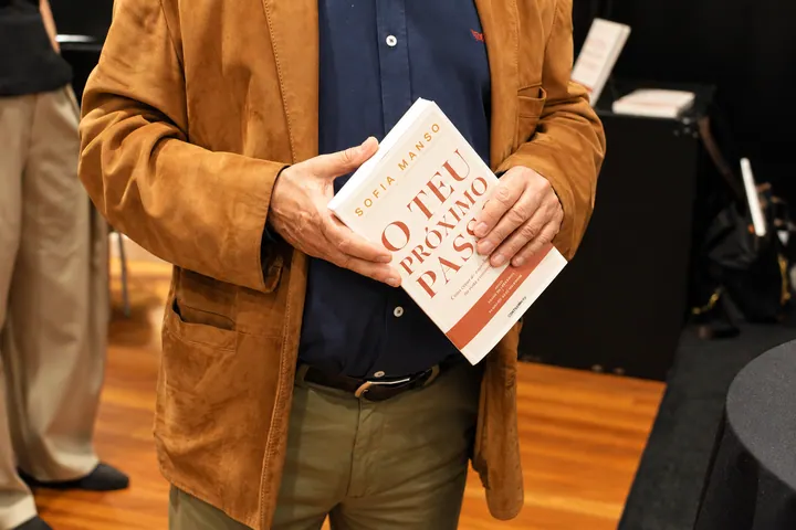 Fotografia da apresentação do livro O Teu Próximo Passo no Porto