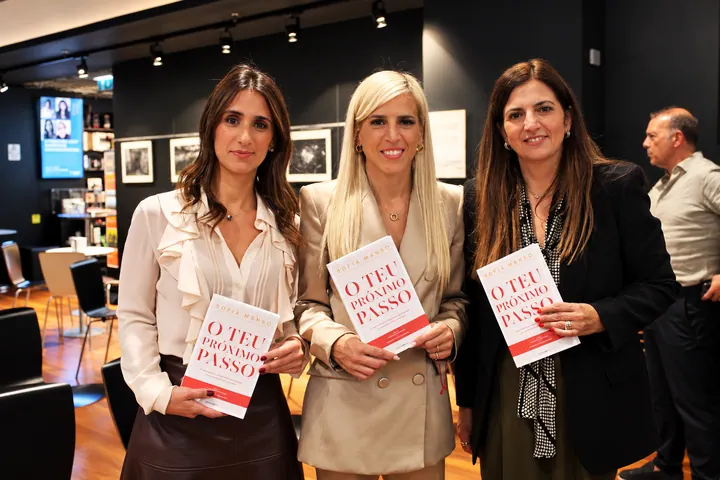 Fotografia da apresentação do livro O Teu Próximo Passo no Porto